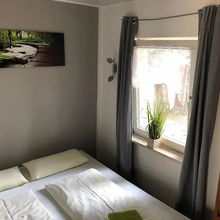 Gemuetlicher Bungalow In Cottbus - Sielow Eksteriør billede