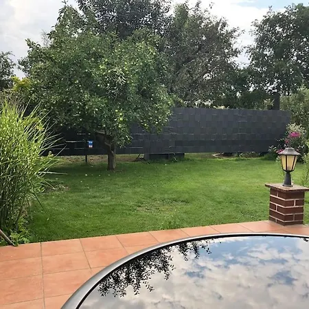 Gemuetlicher Bungalow In Cottbus - Sielow Eksteriør billede