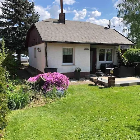 Gemuetlicher Bungalow In Cottbus - Sielow Eksteriør billede